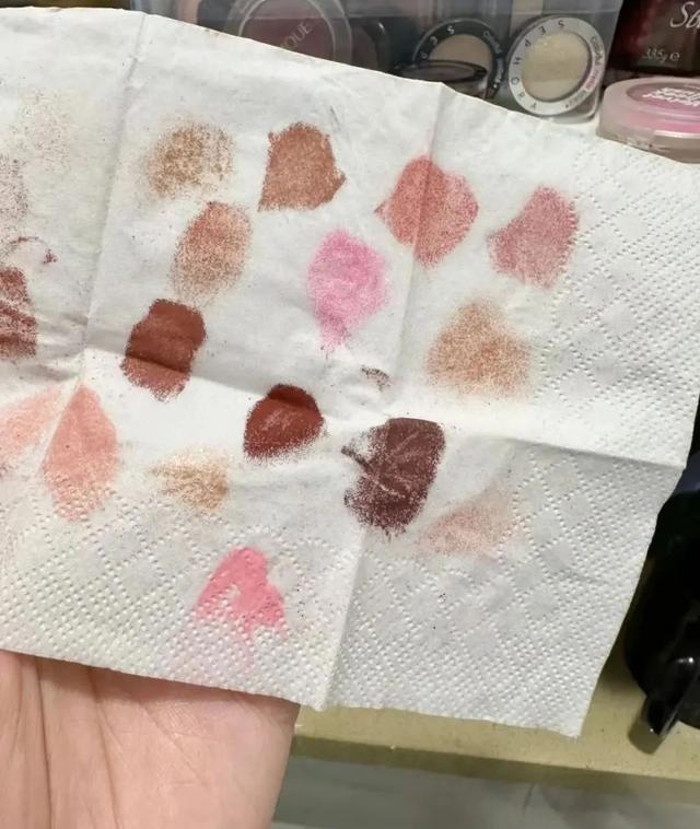 「懒鬼旅游三件套」,在打工人里杀疯了?