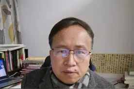 57岁大爷立志考研北大：毕业于北航导弹设计专业，曾边做保安边复习图片