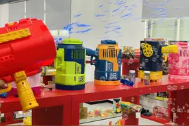 如何让爆款“信手拈来”？广东产业带涌入淘工厂找答案图片