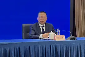 聚焦第三届川渝住博会⑤｜机器人“搬砖”成现实！住博会首次举办建筑机器人大赛图片