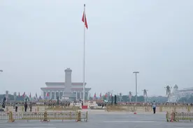 跨越3000多公里！这面国旗，从西沙送到天安门……图片