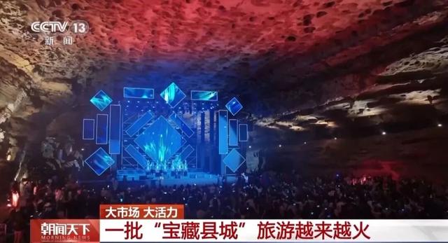 荣耀加冕！十二背后荣膺抖音2025“年度游玩新锐成长奖”！