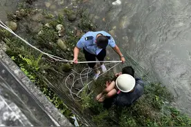 云南两父子听到落水女童呼救飞奔救援：事后得到家人认可，很开心图片