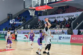 三大球运动会：山东女篮力克广东队，晋级四强图片