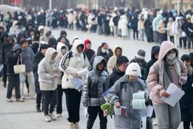 睡在我上铺的不再是兄弟，而是“陌生人”？图片