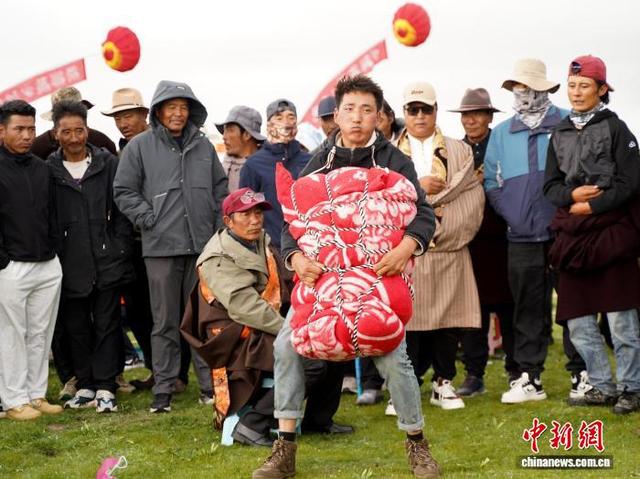 青海祁连：民众切磋生活“技艺”尽显草原风情