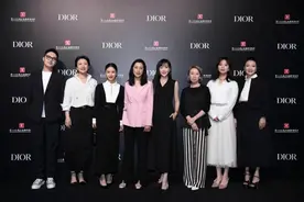 金爵论坛第一场 滕丛丛：生活中很多优秀女性，组成了我剧本当中形形色色的女性图片