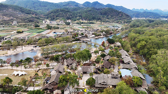 在桂林过大雪：暖汤、红柿、碧水…藏着南方冬日最惊艳的色彩