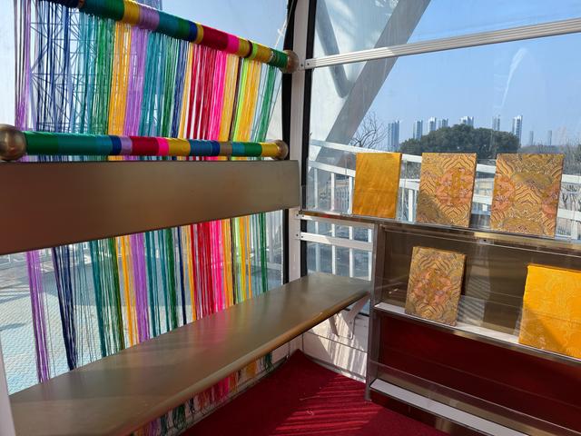 书店“搬进”摩天轮，快来云端触摸文学俯瞰金陵！