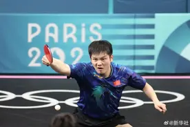 1-10又如何！樊振东4-3艰难逆转张本智和，中途换球衣成制胜秘诀？图片