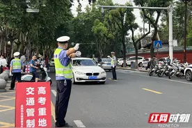 岳阳楼区：优化服务保障 全力护航高考图片