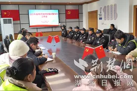 丹江口市实验小学：夯实安保责任 筑牢安全第一道门图片