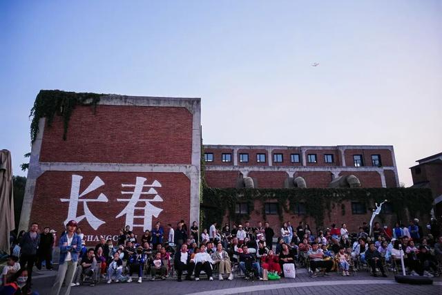 【热点】假期首日，突破170万人次！