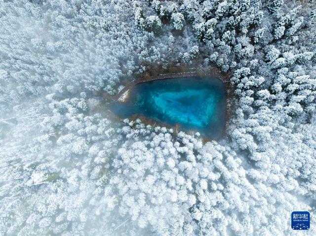 九寨沟迎来降雪