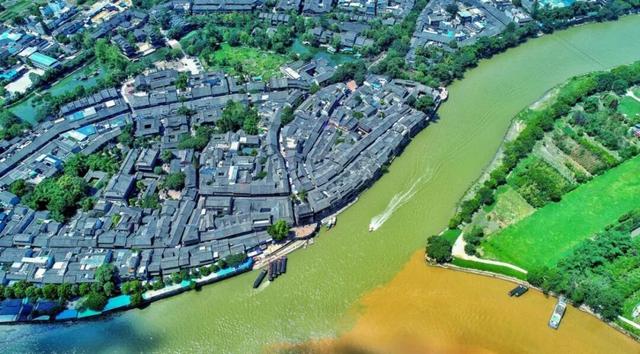 肥肠粉必须配军屯锅魁·····这对CP太好磕