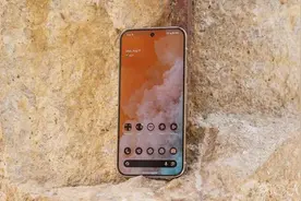 谷歌 Pixel 9 Pro XL 手机被曝屏幕问题图片