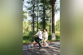 “小红羚”来啦！武汉东湖绿道上新双人共享单车图片