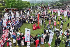 四川兴文“花山节”万人热闹踩花山，“五一”假期还有花仙巡游等精彩活动图片