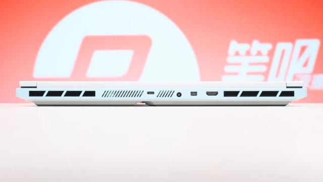 聊一款“白白嫩嫩”的性价比游戏本