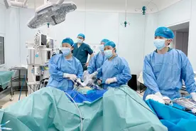 运动突发腹痛竟是卵巢囊肿蒂扭转，武汉市第八医院妇产科巧手“扭转乾坤”图片