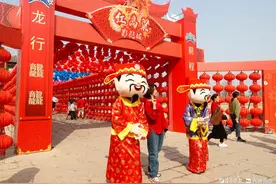 俺村俺家年味浓|高密红高粱影视城，丰富多彩的民俗表演图片