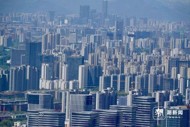 立秋登高望宸阁：热浪中的“云端赏城记”，今天还能看到日晕