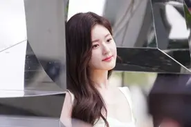 赵露思突然大量取关！热搜爆了图片