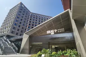抓项目、拼经济、强消费 成都轨道TOD加速保租房建设、多个商业项目开业在即图片
