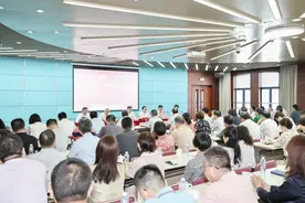 他任上海理工大学校长图片