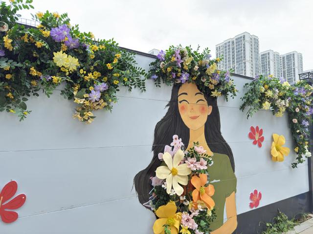 巫家坝 “童话街”走红 成城市新打卡点
