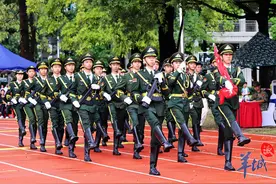 18支队伍同台竞技！中山市中小学国旗护卫队总决赛举行图片