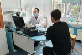 健康小站丨孩子一到晚上就喊腿疼？近期不少家长正为这事烦恼图片