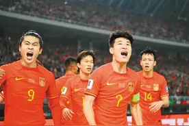 世预赛亚洲区36强赛第4轮昨晚点燃战火 国足大胜新加坡图片