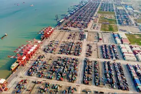 船价高企运价回落 1-7月港口内贸集装箱吞吐量增长7.7%图片
