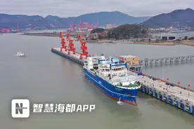 “福建造”大船赴南极捞虾，每年可捕捞8万到10万吨南极磷虾！图片