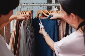 杂牌货卖出大牌价，谁在制造“服装刺客”？图片