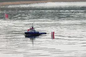 开飚！蔡甸上演水上版“速度与激情”图片