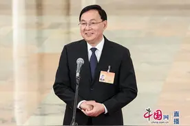 部长通道｜国资委主任张玉卓：央企要开放创新，和头部民企、创新民企合作图片
