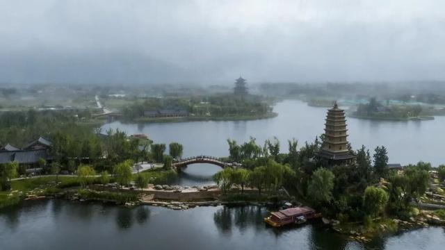 周末必打卡！西安4个雨天氛围感公园→