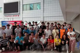 这群游泳教练，带着粤西孩子们一起“玩水”、学自救图片