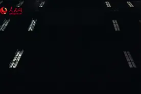 跟着总书记看中国｜制造强国视频封面