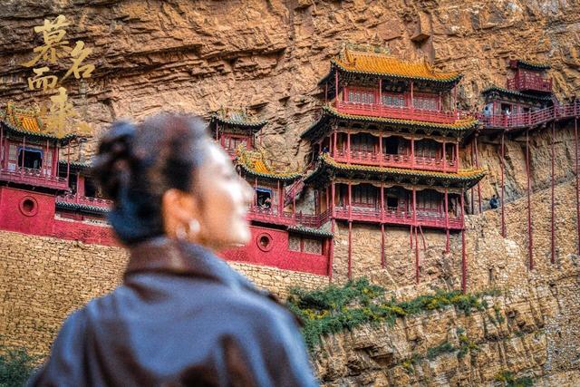 今晚20:55，锁定 CCTV-3综艺频道《慕名而来》聚焦山西浑源古建！