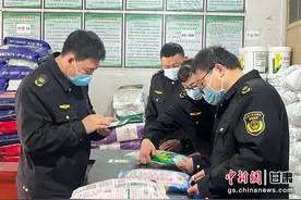 庄浪创新农资监管护航春耕生产：播下放心种 施上放心肥图片