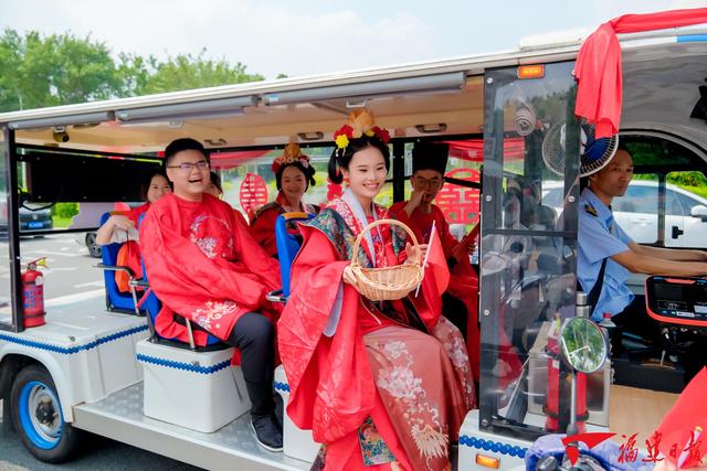 非遗展演、文化演出、互动演绎......福建各地欢庆氛围拉满