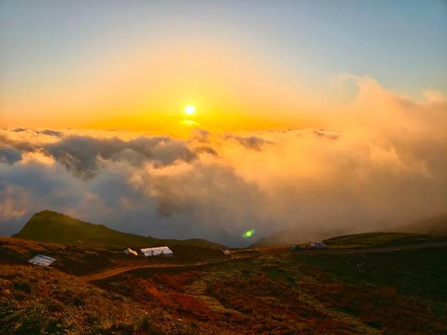 在韭山，我在2700米高空遇见了陇南的浪漫~