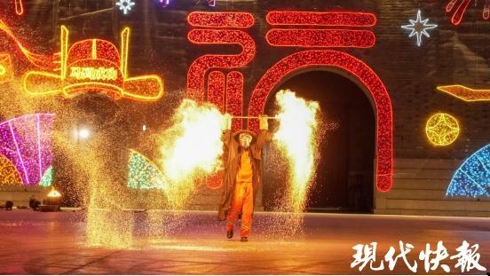 2026淮安运河灯会璀璨启幕，“Horse临门”点亮漕运门