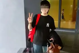 一中国留学生从39楼跳下身亡图片