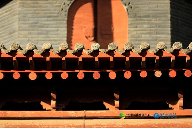 ​【祁连山下是我家】张掖：木塔沐晨光