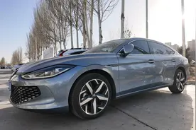 新车问题不断 车主要求退换车辆图片