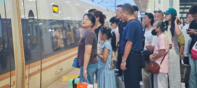 人人人！假期第一天的句容